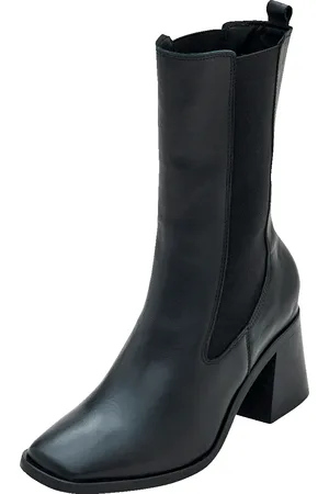 EDITED the label Botas Chelsea 