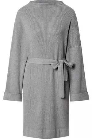 EDITED the label Vestido 