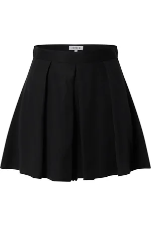 EDITED the label Pantalón 