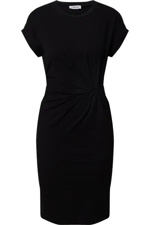 EDITED the label Vestido 