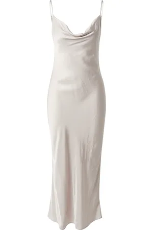 ABOUT YOU x Iconic by Tatiana Kucharova Vestido 
