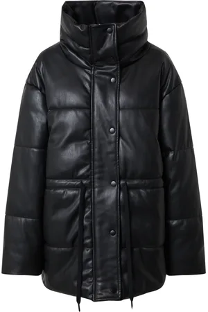 EDITED the label Chaqueta de invierno 
