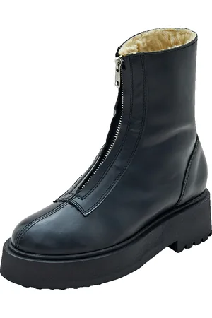 EDITED the label Botines 