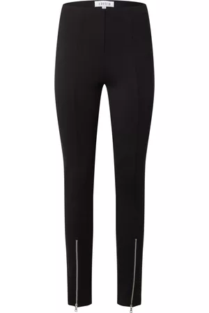 EDITED the label Leggings 