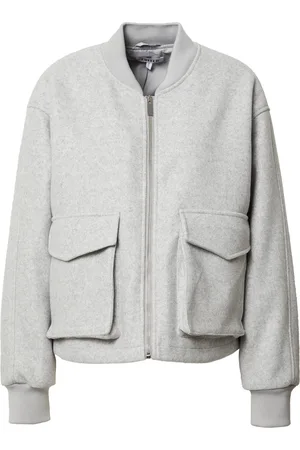 EDITED the label Chaqueta de entretiempo 