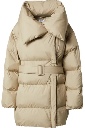 EDITED the label Chaqueta de invierno 