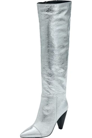 EDITED the label Botas 