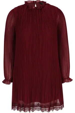 River Island Vestido