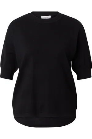B YOUNG Jersey 
