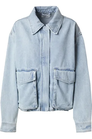 EDITED the label Chaqueta de entretiempo 
