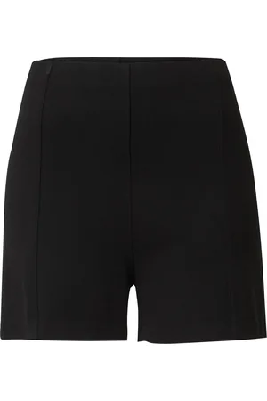EDITED the label Pantalón 