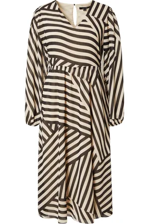 Comma, Vestido