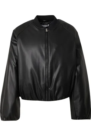 EDITED the label Chaqueta de entretiempo 
