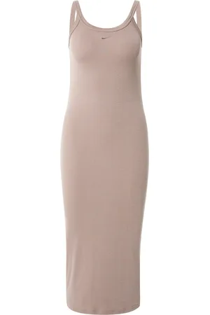 Nike Vestido