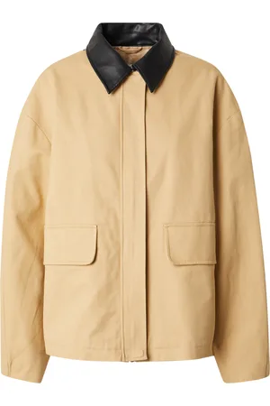EDITED the label Chaqueta de entretiempo 