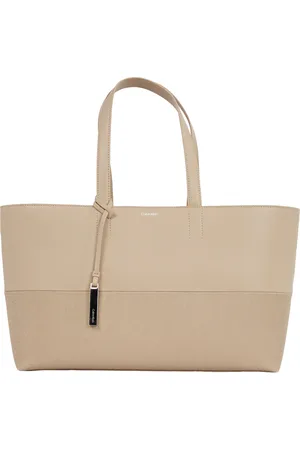 Calvin Klein Shopper