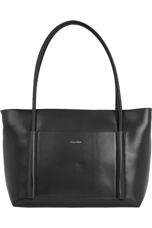 Calvin Klein Shopper