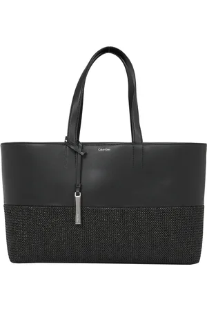 Calvin Klein Shopper 