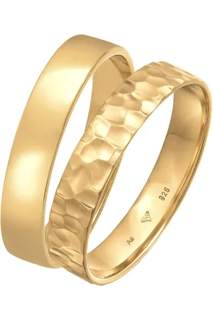 Kuzzoi Anillo