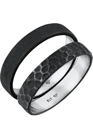 Kuzzoi Anillo