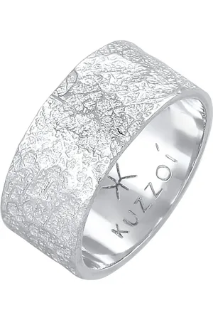 Kuzzoi Anillo