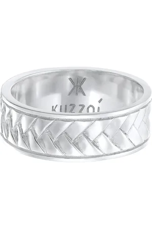 Kuzzoi Anillo