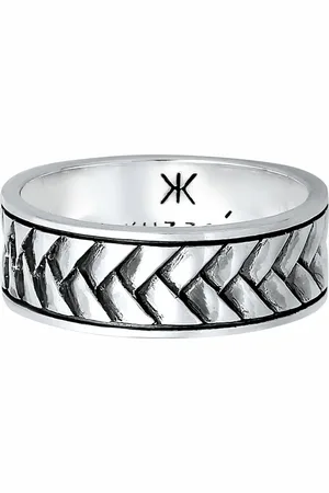 Kuzzoi Anillo