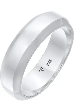 Kuzzoi Anillo