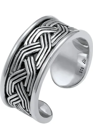 Kuzzoi Anillo