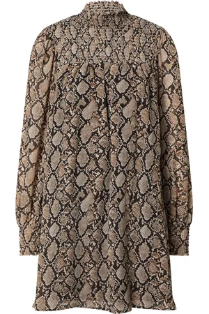 EDITED the label Vestido 