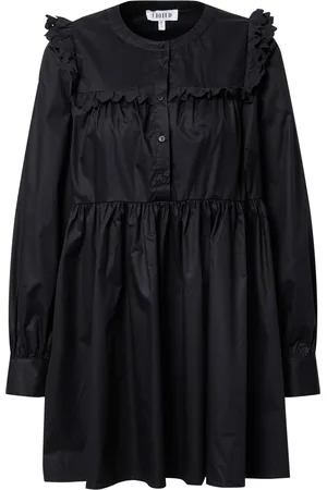 EDITED the label Vestido 
