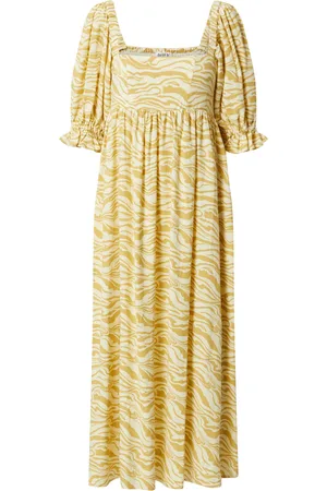 EDITED the label Vestido 