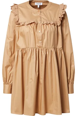 EDITED the label Vestido 