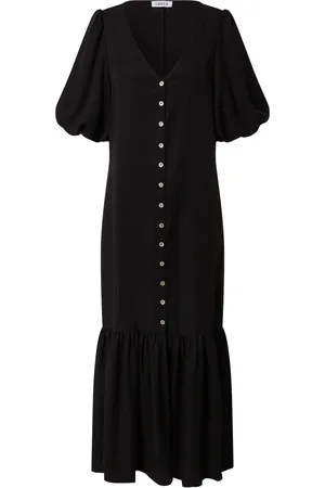 EDITED the label Vestido 