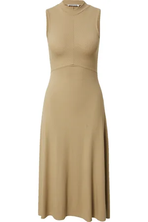 EDITED the label Vestido 