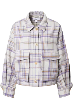 EDITED the label Chaqueta de entretiempo 