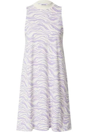 EDITED the label Vestido 