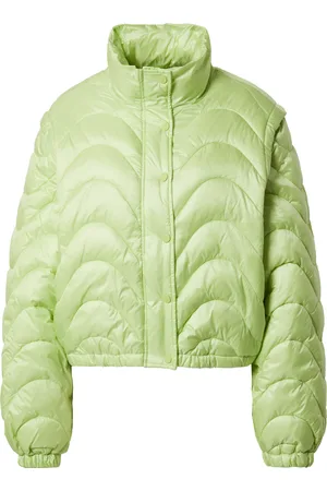 EDITED the label Chaqueta de entretiempo 