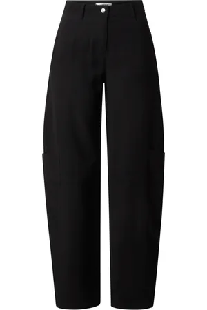 EDITED the label Pantalón 