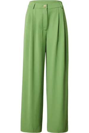 EDITED the label Pantalón de pinzas 