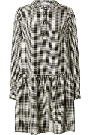 EDITED the label Vestido 