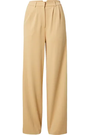 EDITED the label Pantalón plisado 