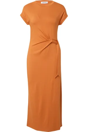 EDITED the label Vestido 