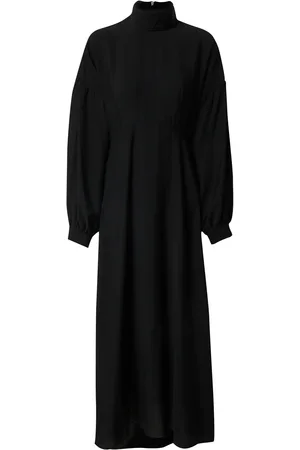 EDITED the label Vestido 