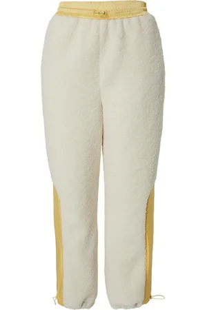 EDITED the label Pantalón 