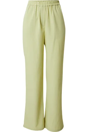 EDITED the label Pantalón 