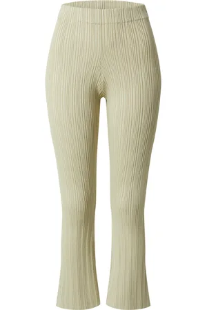 EDITED the label Pantalón 