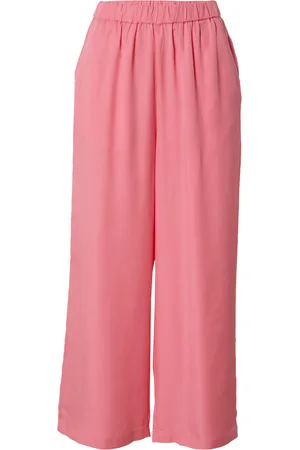 EDITED the label Pantalón 