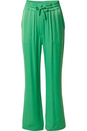 EDITED the label Pantalón 