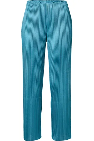 EDITED the label Pantalón 